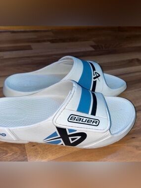 Bauer White and Light Blue Oofo slides